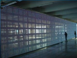 Exhibición llevada clara al aire libre transparente de alquiler del alto brillo de la pantalla P37 de la cortina del LED